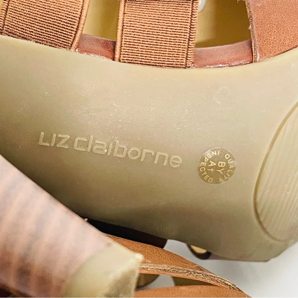 Liz Claiborne Strappy Heeled Sandals Cognac Buckled Ankle Strap Back Zipper Sz 8